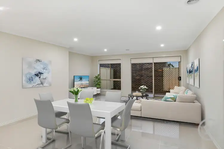 Fifth view of Homely house listing, 33 Sapphire Crescent, Pakenham VIC 3810
