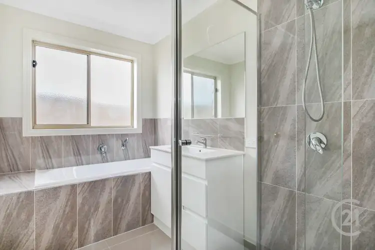 Third view of Homely house listing, 31 Sapphire Crescent, Pakenham VIC 3810