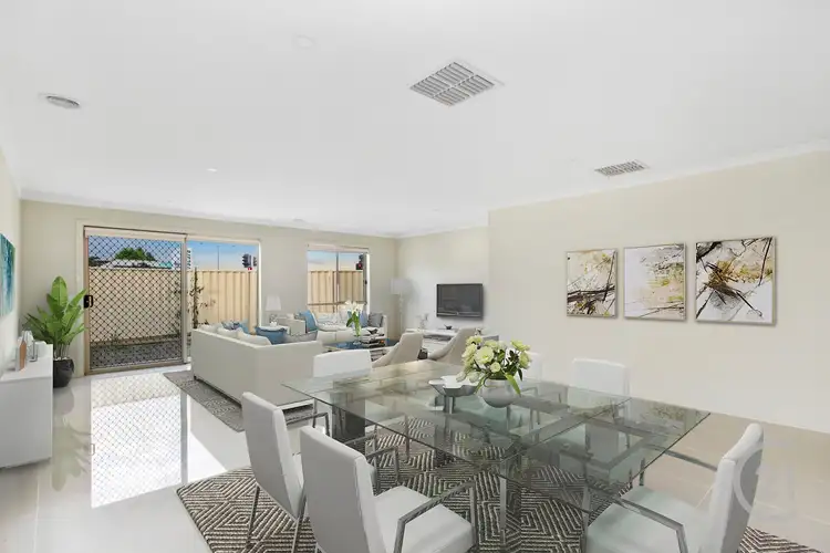 Sixth view of Homely house listing, 31 Sapphire Crescent, Pakenham VIC 3810