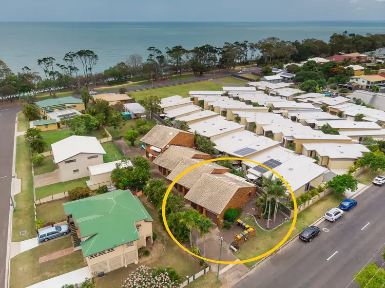 1 / 130 Cypress Street, Urangan QLD 4655
