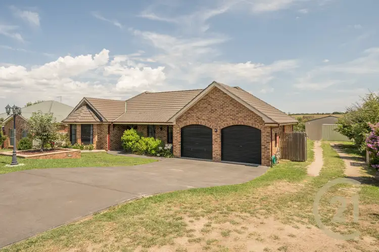 4 Emerald Drive, Kelso NSW 2795