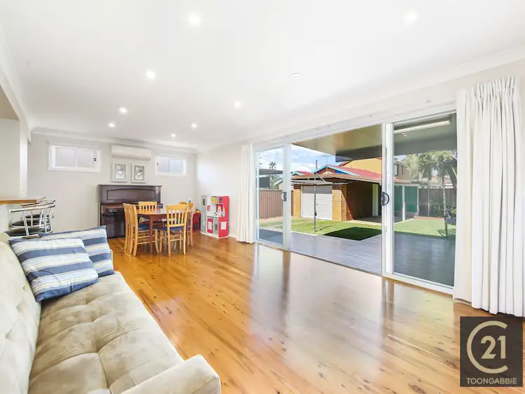 22 Tucks Road, Toongabbie NSW 2146