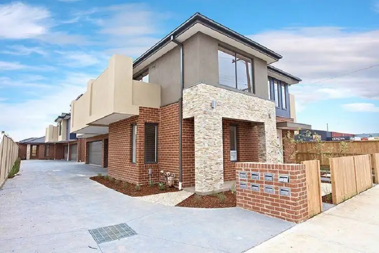 Second view of Homely townhouse listing, 2/6 Central Avenue, Thomastown VIC 3074