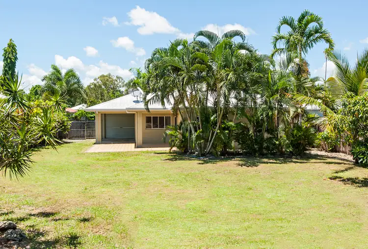 27 Allamanda Street, Cooya Beach QLD 4873