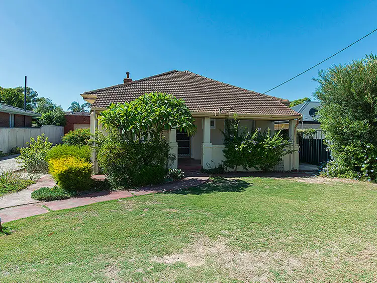207 Knutsford Avenue, Kewdale WA 6105