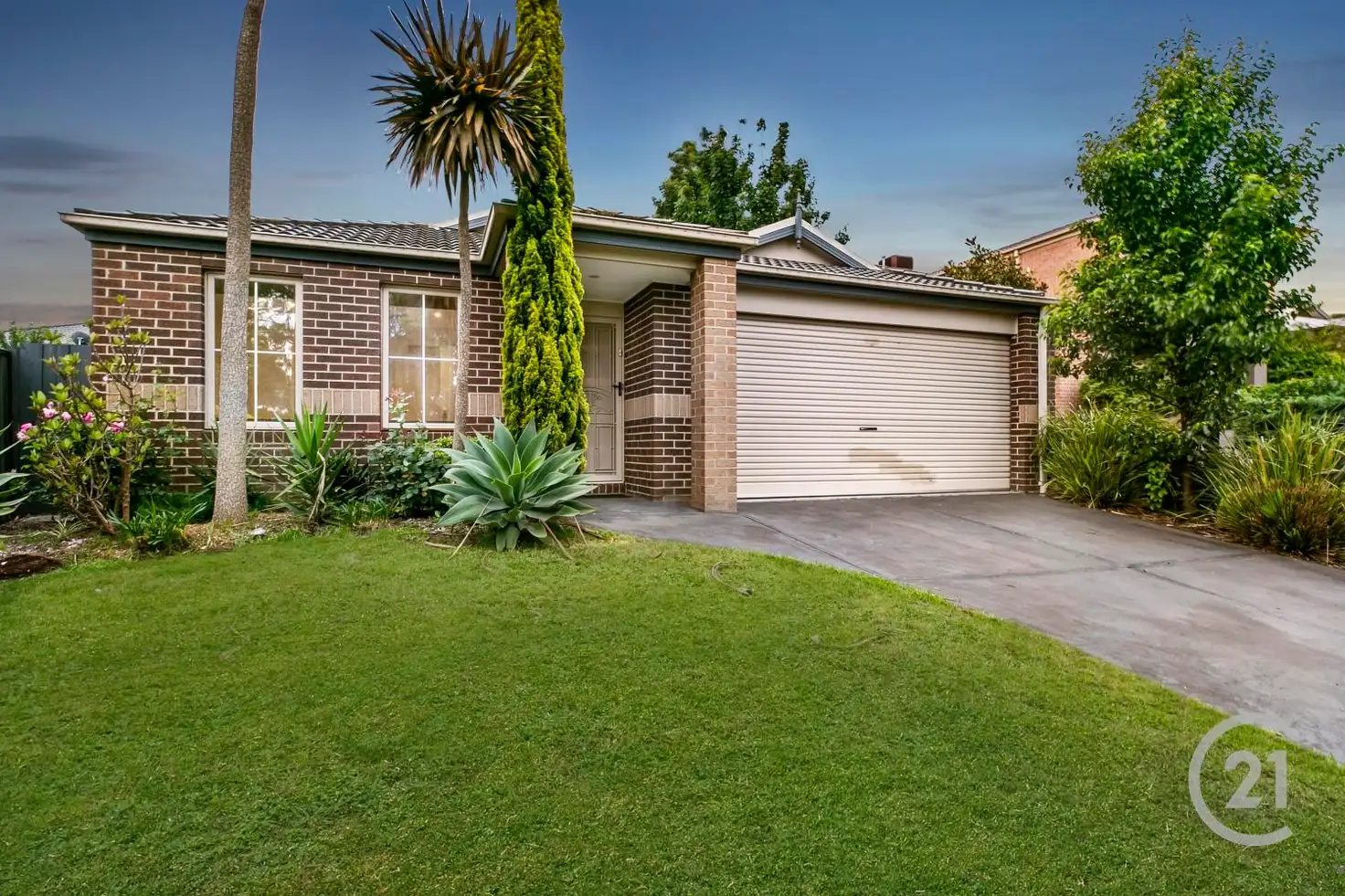 Main view of Homely house listing, 28 Lucerne Circuit, Pakenham VIC 3810