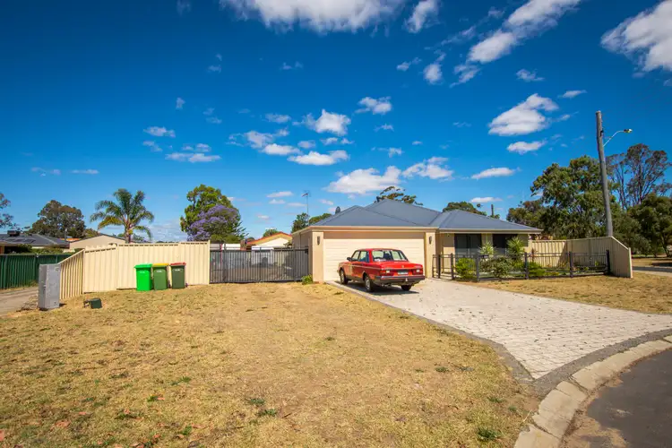 14 Whitley Place, Withers WA 6230