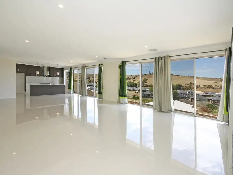 Fifth view of Homely house listing, 10 Auldstone Place, Huntfield Heights SA 5163
