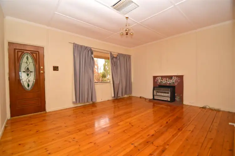 Sixth view of Homely house listing, 4 Casuarina Avenue, Broken Hill NSW 2880