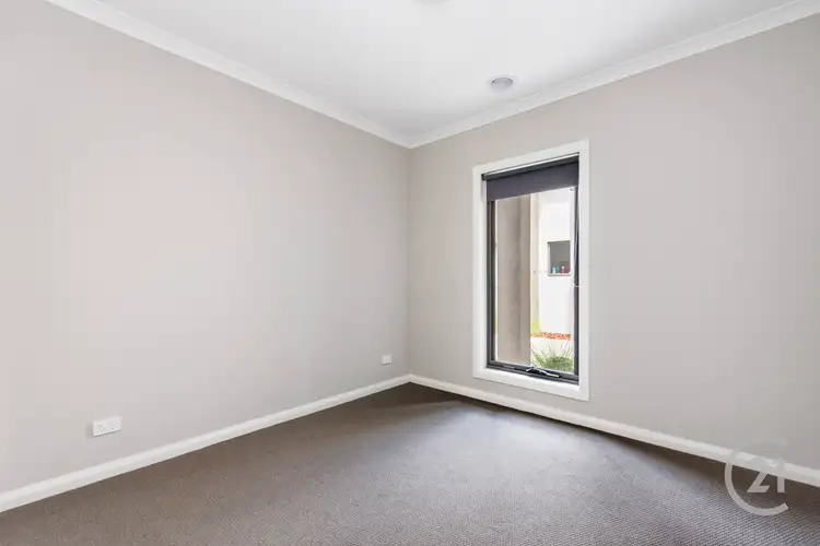 Sixth view of Homely unit listing, 4/10 Snodgrass Street, Pakenham VIC 3810