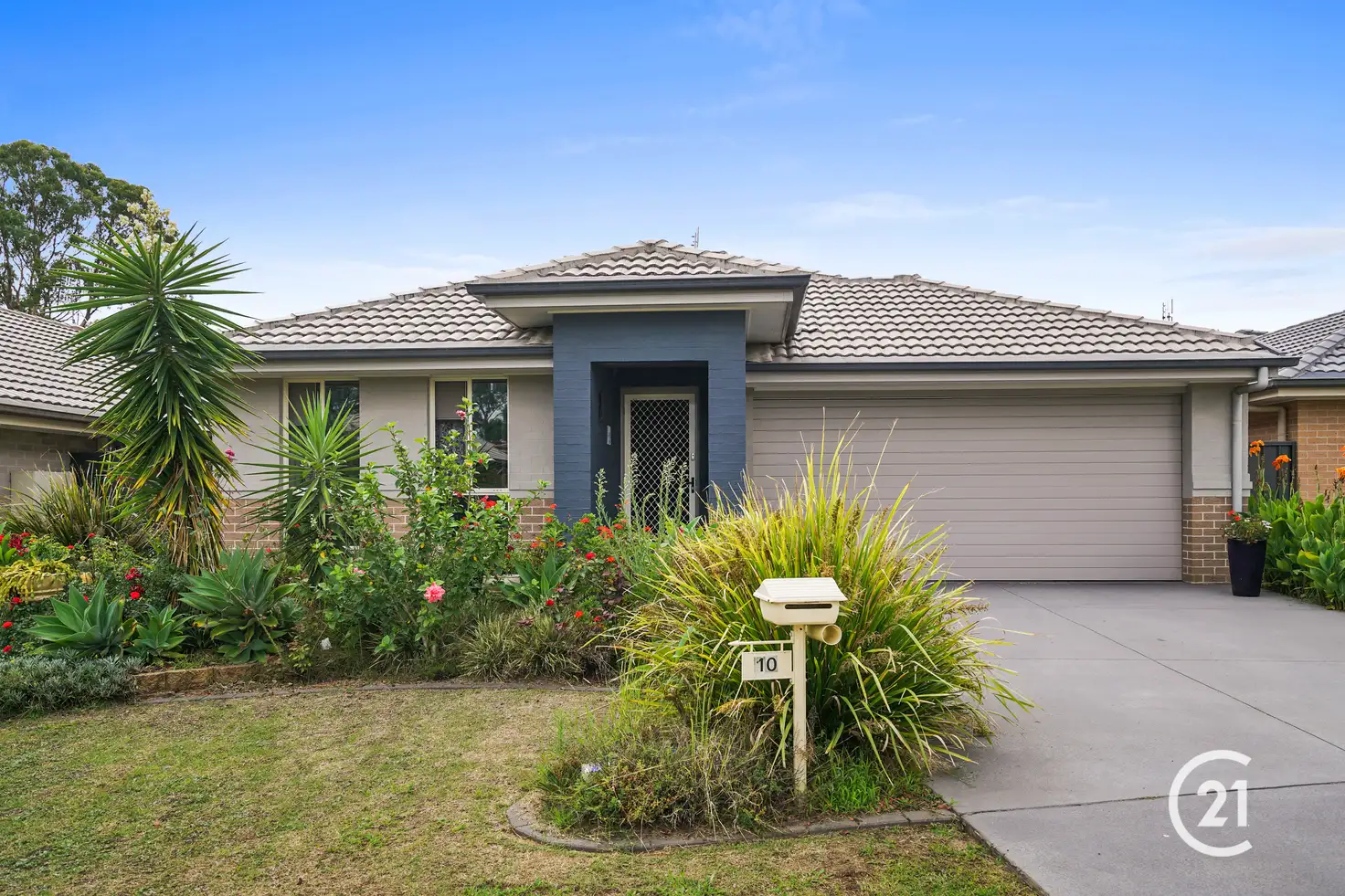 Main view of Homely house listing, 10 Florin Place, Wadalba NSW 2259