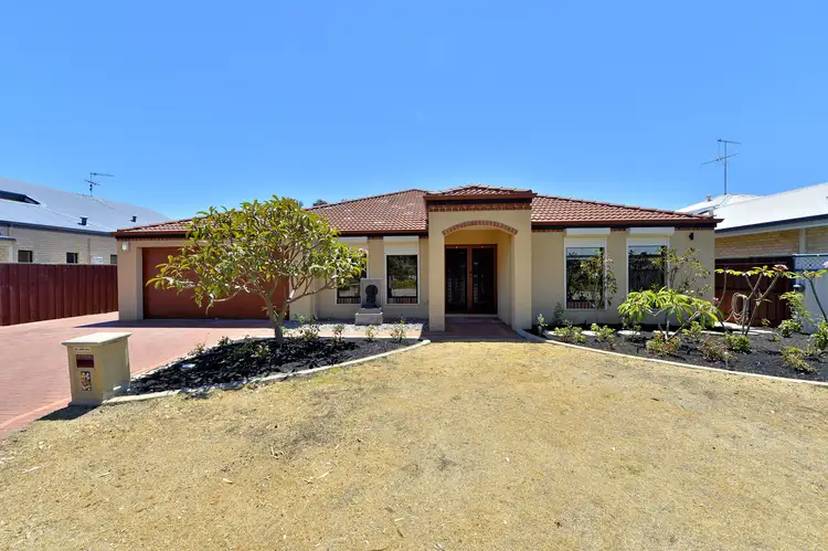 16 Chyverton Corner, Erskine WA 6210