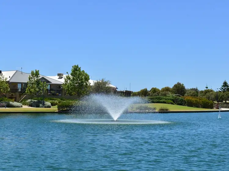 23 Coniston Bend, Waikiki WA 6169