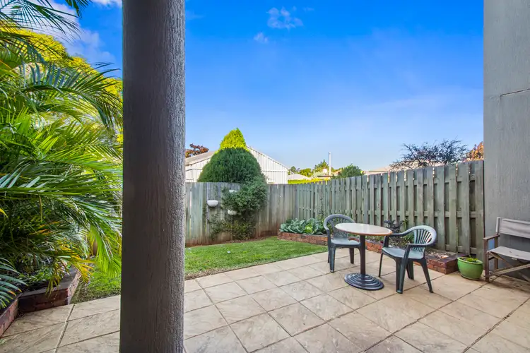 8/247 Herries Street, Newtown QLD 4350