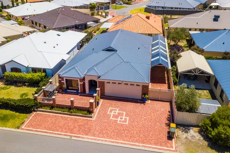 11 Hokitika Drive, Dudley Park WA 6210