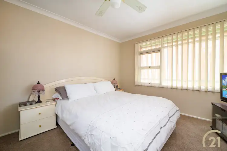 Fifth view of Homely house listing, 19 Snowdon Crescent, Smithfield NSW 2164