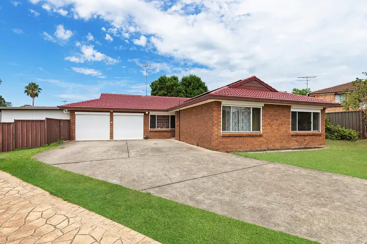 7 Boyer Place, Minto NSW 2566
