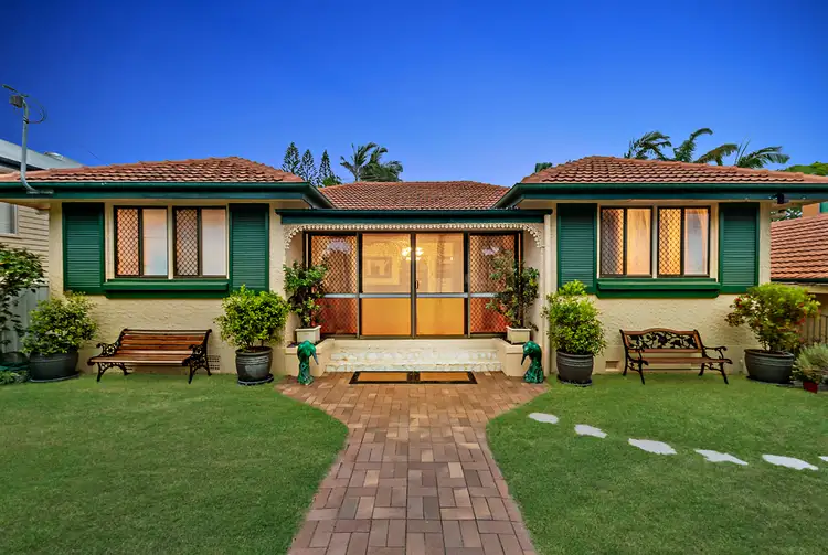 19 Jeays Street, Scarborough QLD 4020