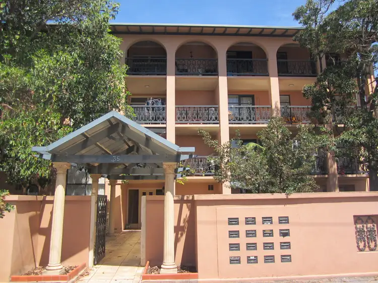 11/35 Nile Street, Glenelg SA 5045