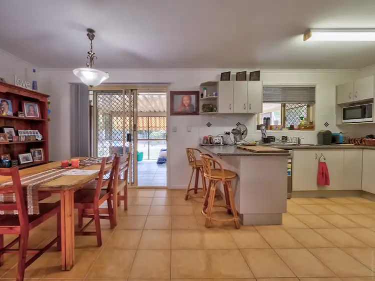 Seventh view of Homely house listing, 3 LAYDE COURT, Urangan QLD 4655