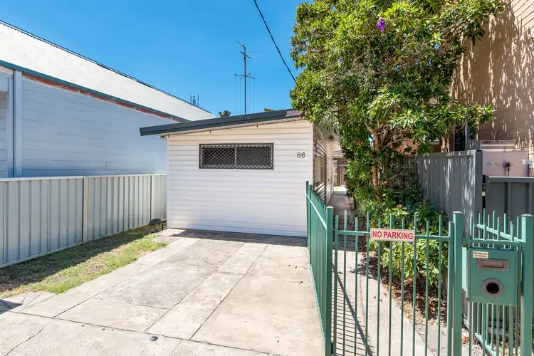 86 Rodgers Street, Carrington NSW 2294
