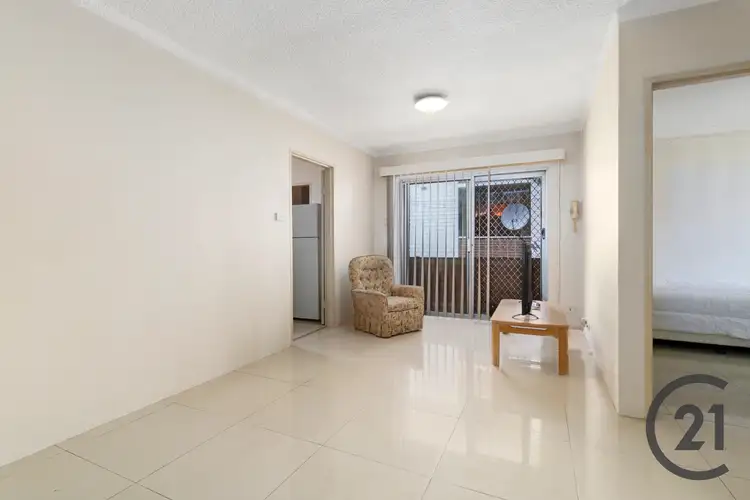 3/2 Forbes Street, Warwick Farm NSW 2170