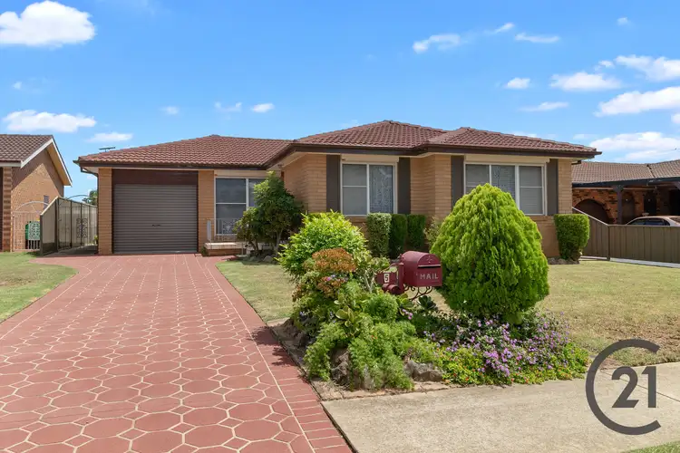 5 Hanna Ave, Lurnea NSW 2170