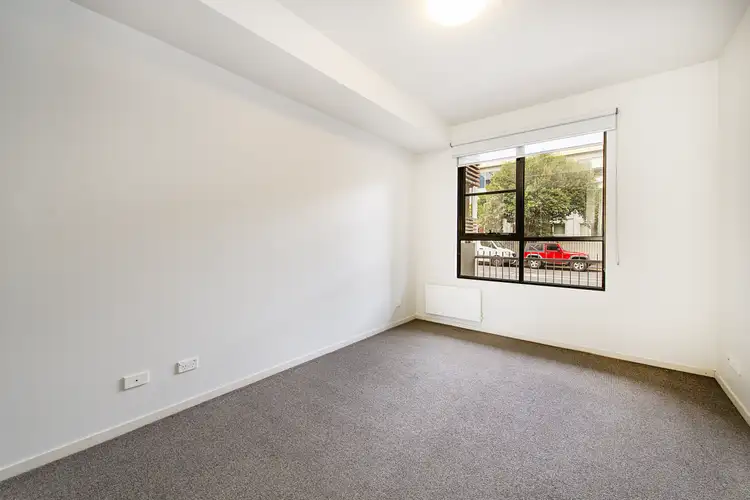 Sixth view of Homely apartment listing, 10 / 220 Barkly Street, St Kilda VIC 3182