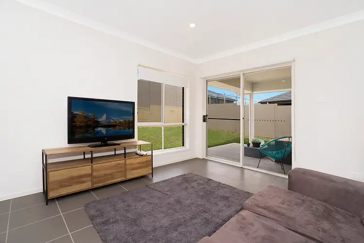 6 Enright Drive, North Rothbury NSW 2335