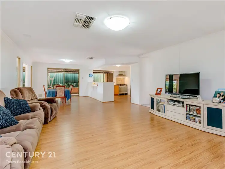Second view of Homely house listing, 5 Barnett Close, Huntingdale WA 6110