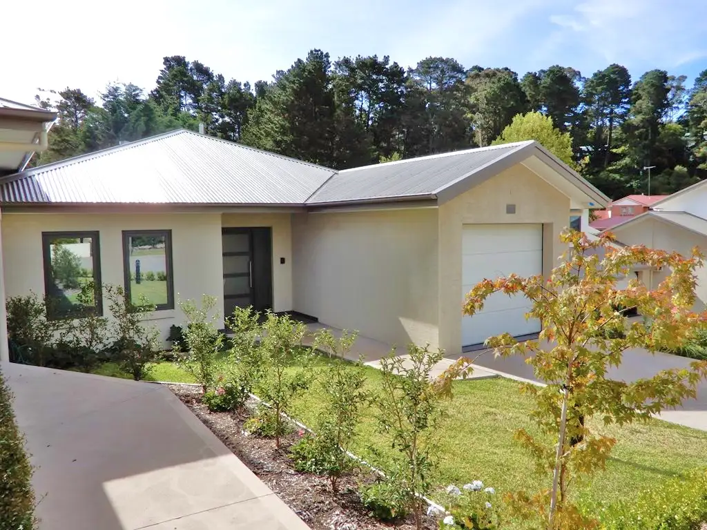 Main view of Homely unit listing, Unit 14 / 9-11 Wascoe Street, Leura NSW 2780