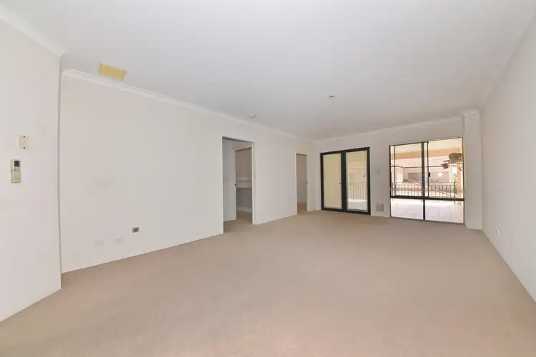 Fifth view of Homely villa listing, 12/4 Allum Green, Merriwa WA 6030