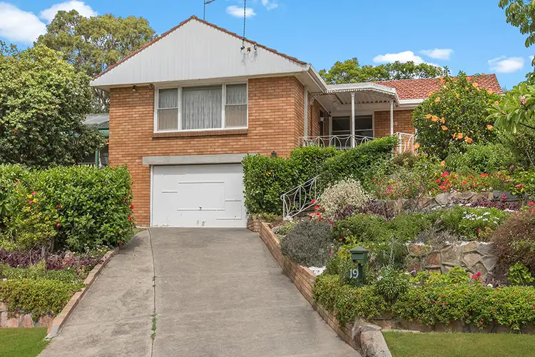 19 Coronation Avenue, Cardiff NSW 2285