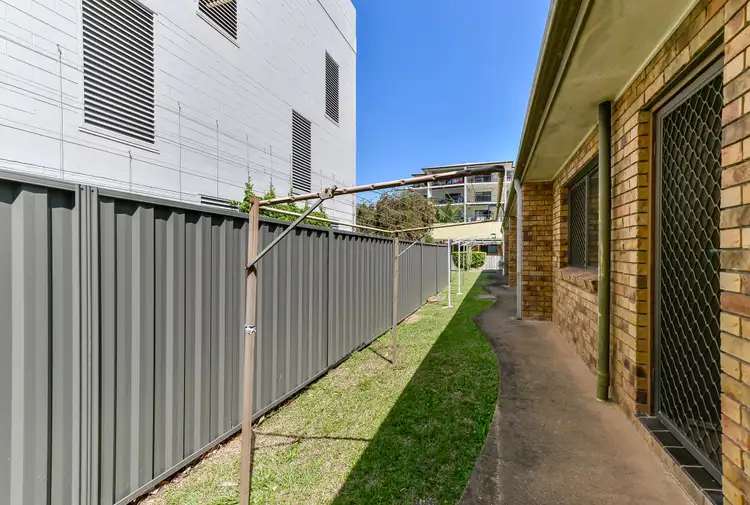 Sixth view of Homely unit listing, 11/1 Rock Street, Scarborough QLD 4020