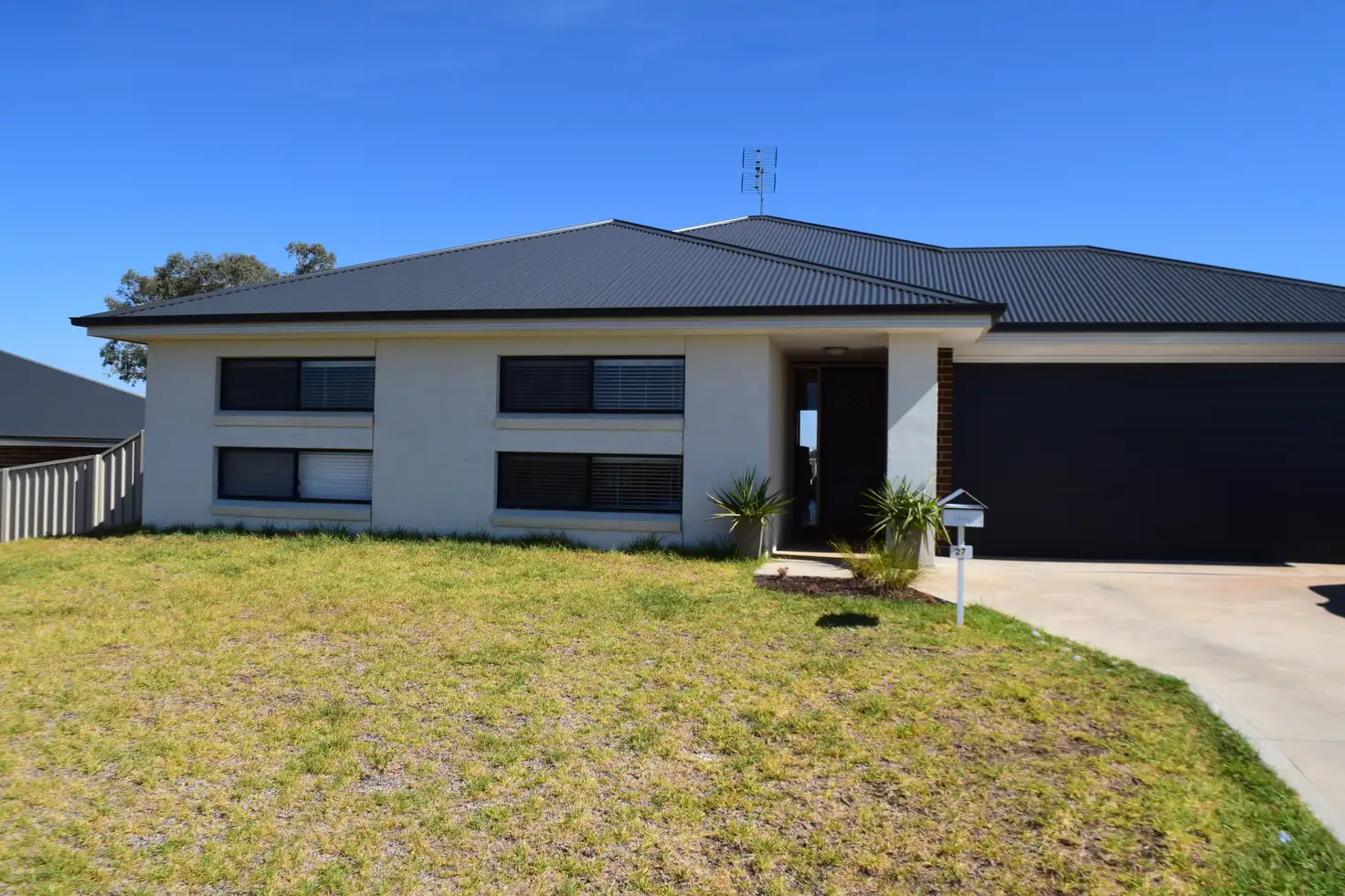 Main view of Homely house listing, 27 Rosewood Avenue, Parkes NSW 2870
