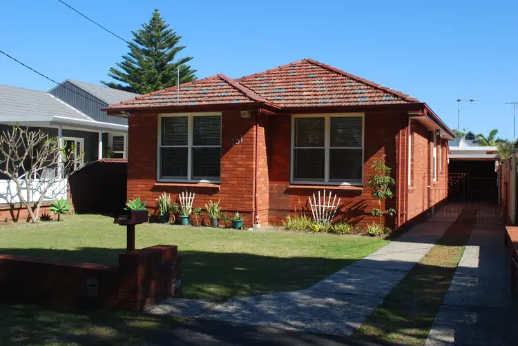 151 Alfred St