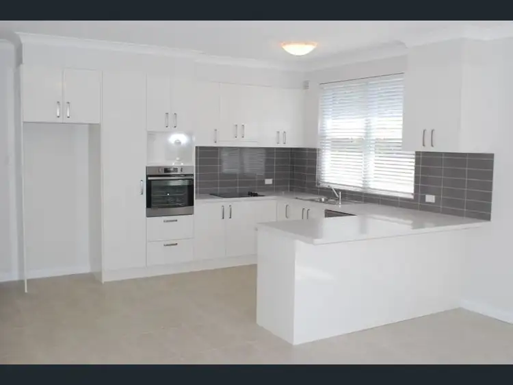 2/6 Andover St