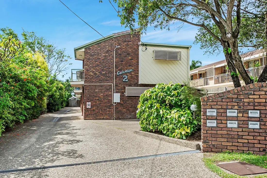Main view of Homely townhouse listing, 1/2 Landsborough Avenue, Scarborough QLD 4020