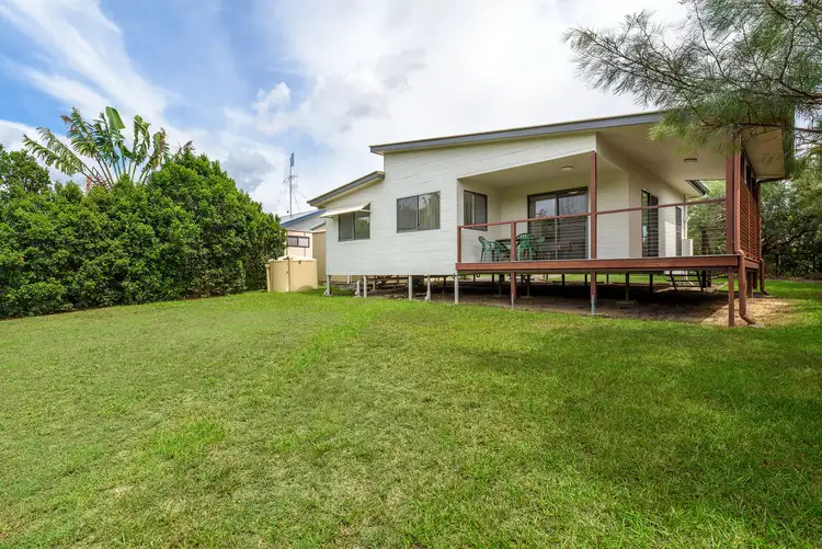 8 Batavia Court, Cooloola Cove QLD 4580