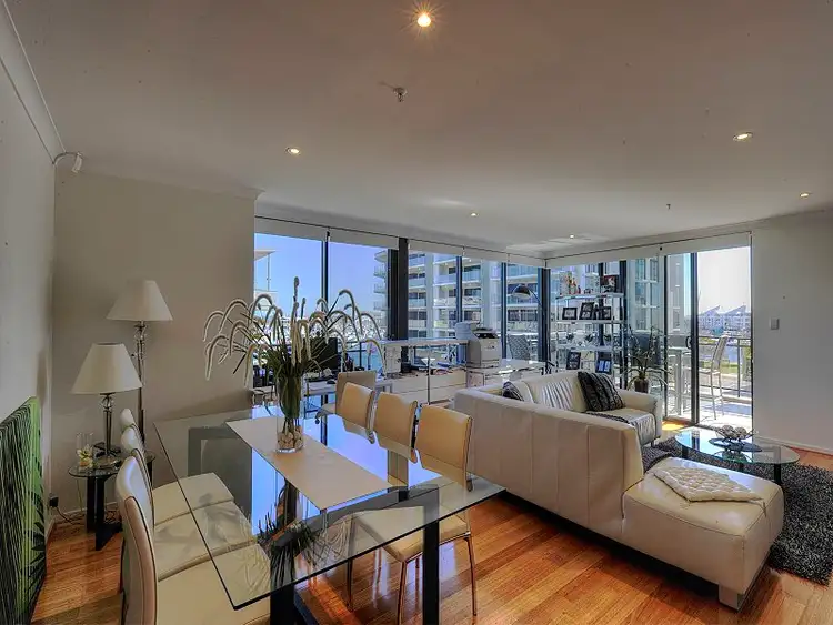Second view of Homely apartment listing, 4/16 Torcello Mews, Mandurah WA 6210