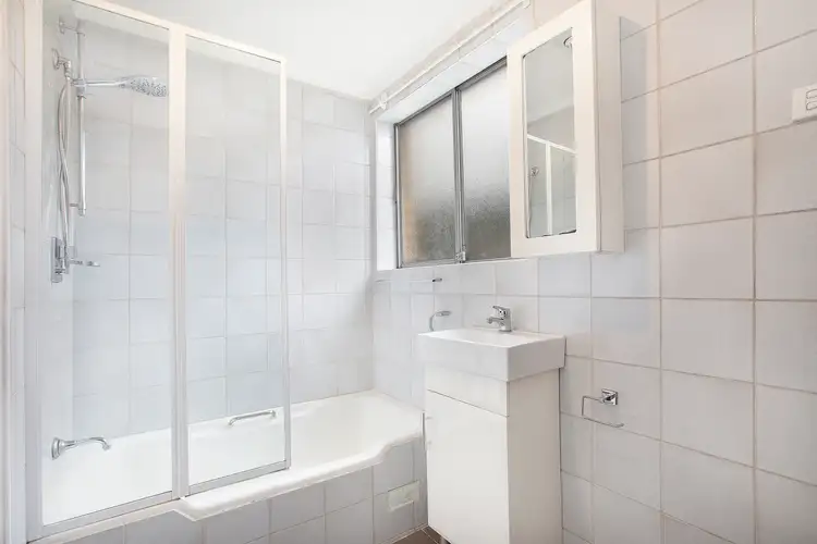 Fifth view of Homely apartment listing, 5/56 Simpson Street, Bondi Beach NSW 2026
