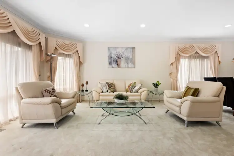 Second view of Homely house listing, 5 Yarra Court, Oakleigh South VIC 3167