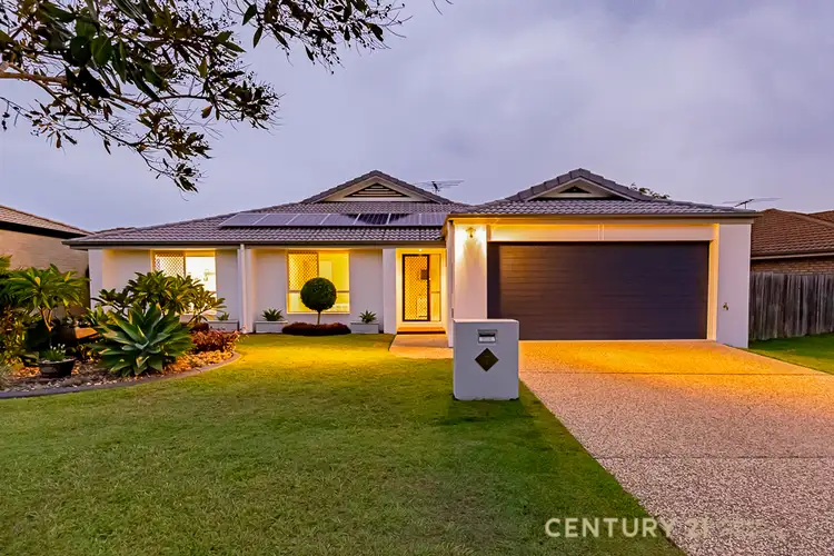 7 Biggera Court, Sandstone Point QLD 4511