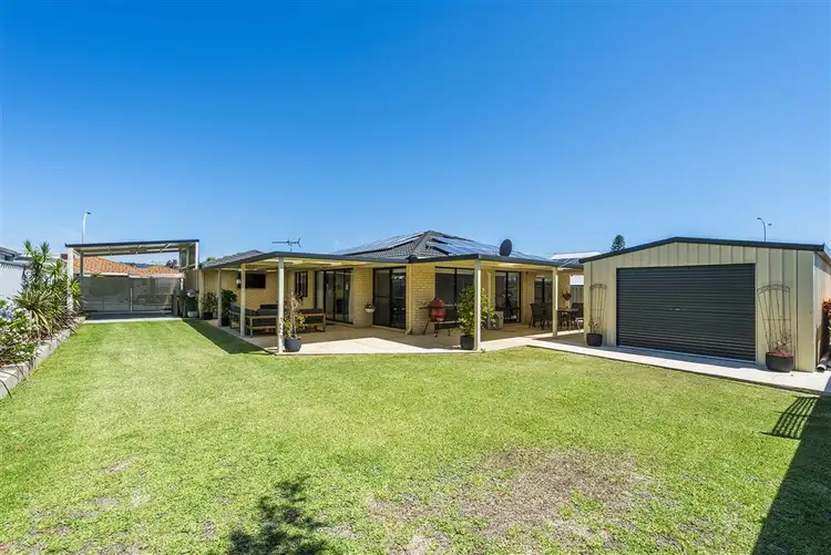 Fifth view of Homely house listing, 18 Strawberry Way, Forrestfield WA 6058