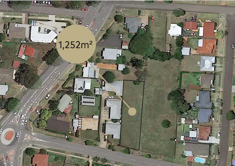 6 Hursley Road, Newtown QLD 4350