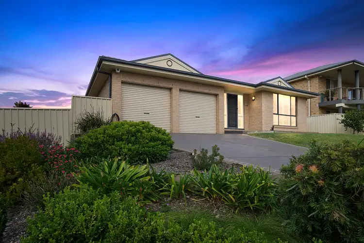 16 Whipbird Street, Maryland NSW 2287