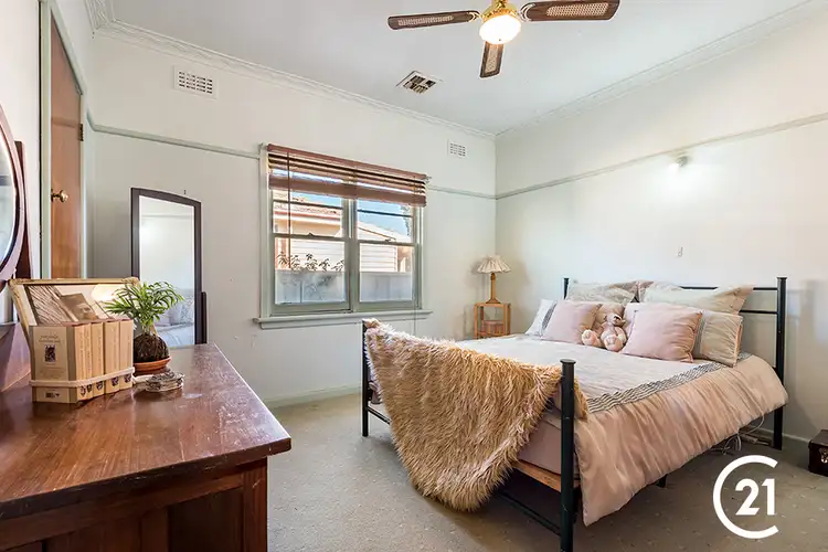 Fifth view of Homely house listing, 10 Poplar Street, Echuca VIC 3564