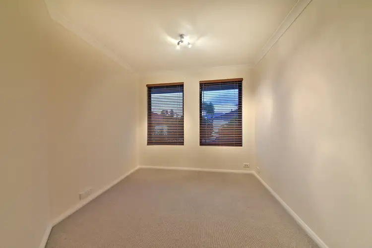 Sixth view of Homely house listing, 3 Inez Pass, Kinross WA 6028