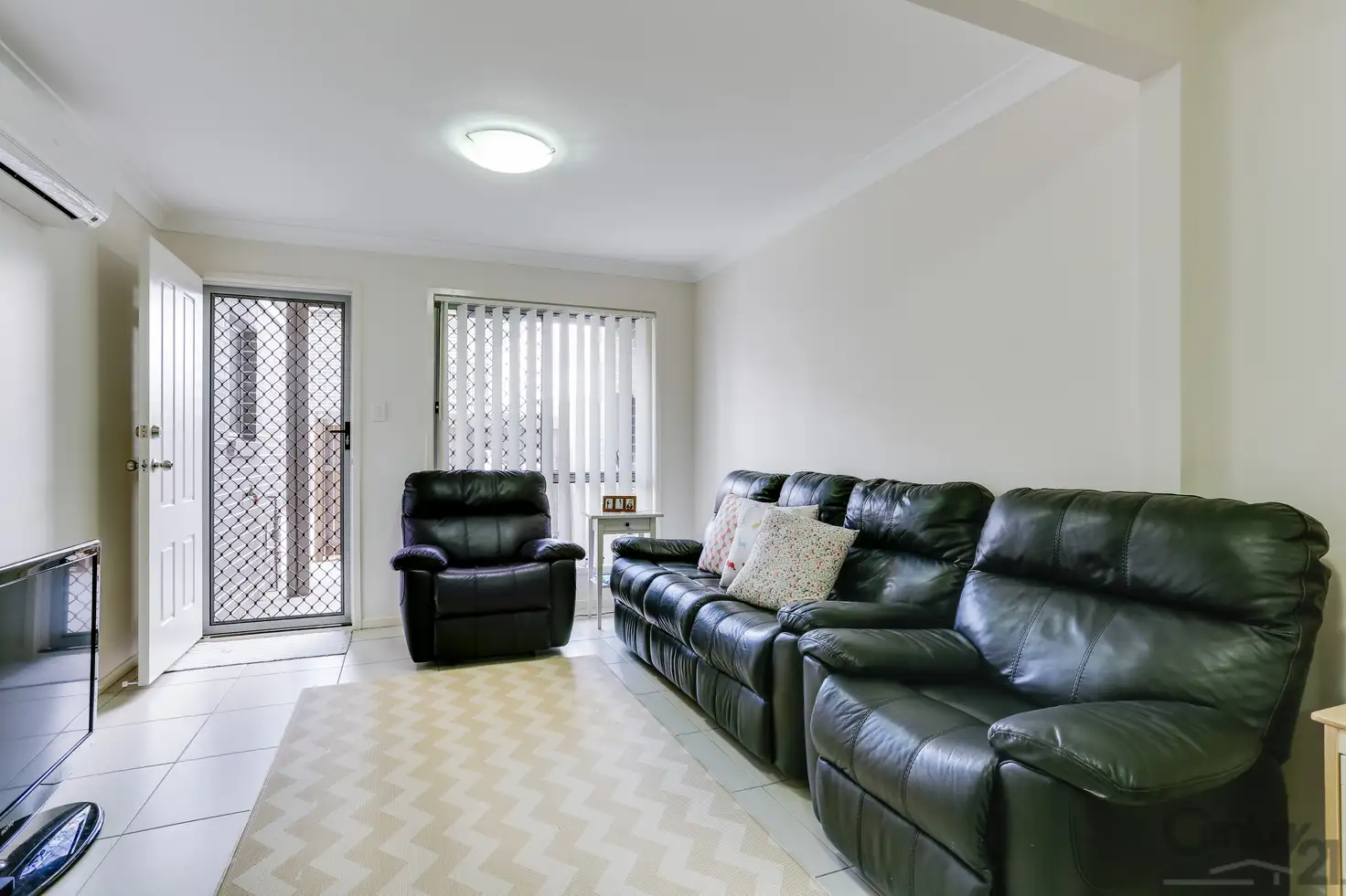 Main view of Homely townhouse listing, 5/11 Corella Place, Runcorn QLD 4113