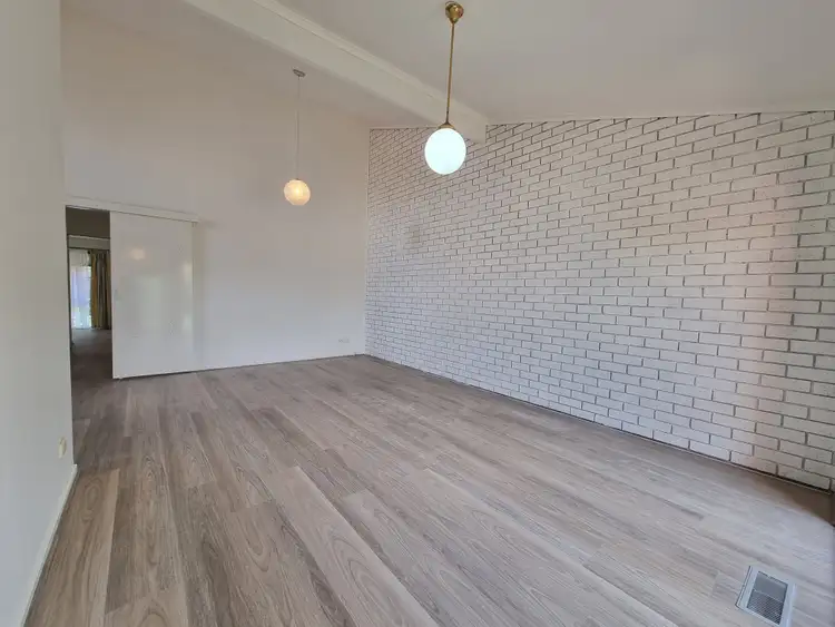 Second view of Homely unit listing, 17/11 Hannah Street, Cheltenham VIC 3192